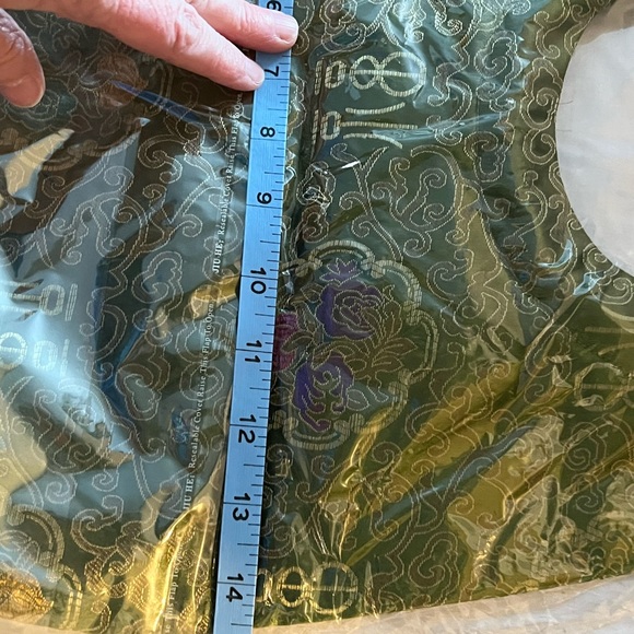 Green Chinese Handbag with Bamboo Handles. - Picture 3 of 7